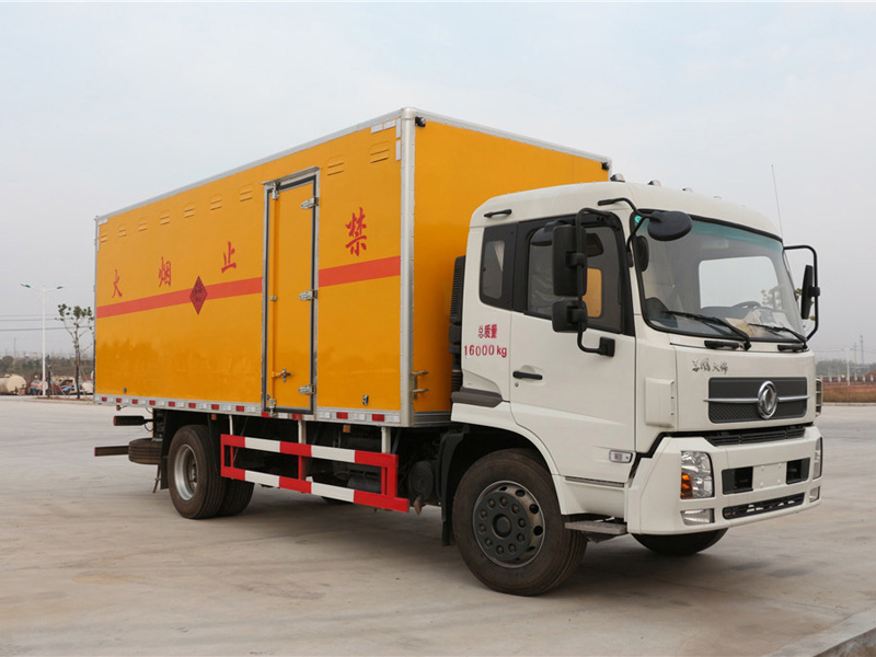 天錦6米2(9.9噸)爆破器材車(chē)